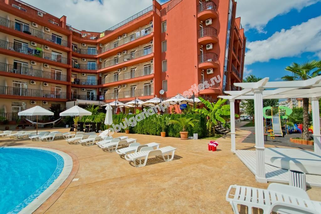 Меблированная студия близко к пляжу на продажу в курорте Солнечный Берег