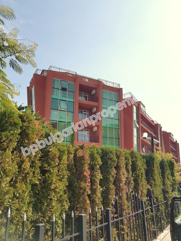 Меблированная студия близко к пляжу на продажу в курорте Солнечный Берег