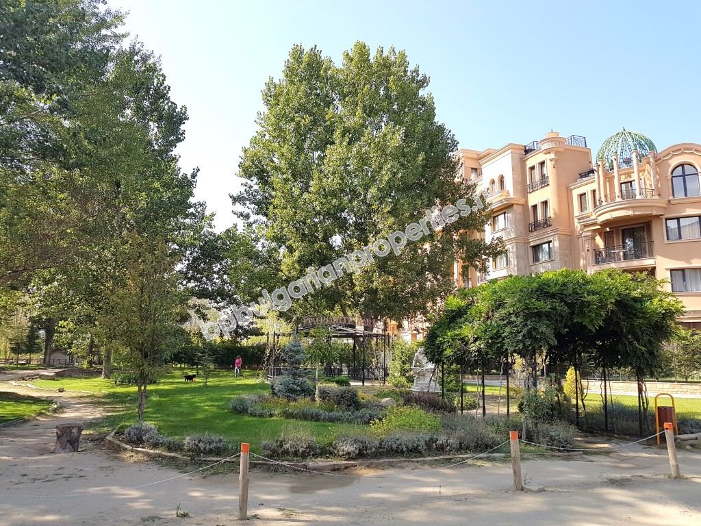 Меблированная студия близко к пляжу на продажу в курорте Солнечный Берег