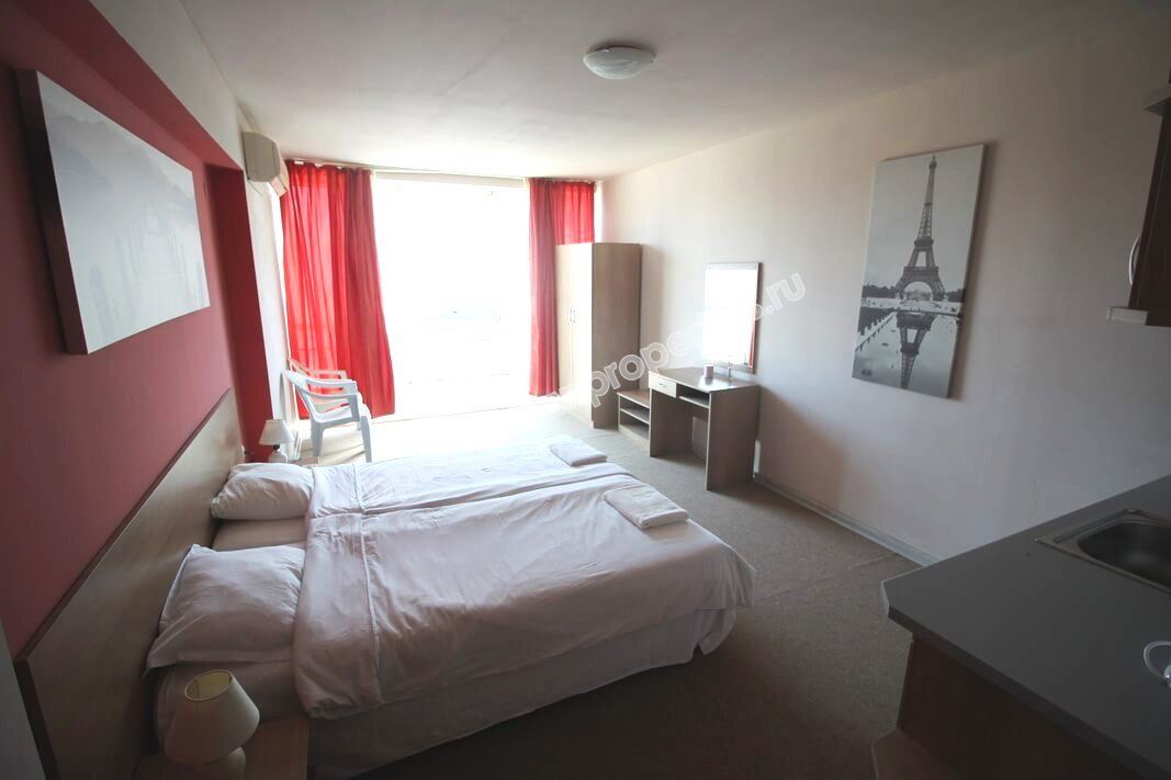 Меблированная студия близко к пляжу на продажу в курорте Солнечный Берег