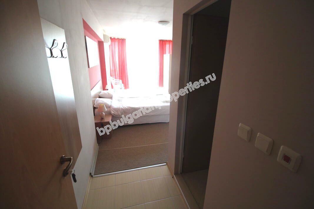 Меблированная студия близко к пляжу на продажу в курорте Солнечный Берег