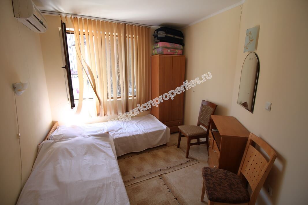 Меблированная трехкомнатная квартира близко к пляжу на продажу в курорте Равда