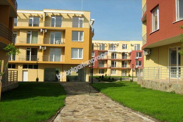 Дешевые меблированные студии на продажу в курорте Солнечный Берег