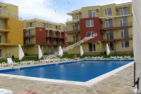 Дешевые меблированные студии на продажу в курорте Солнечный Берег