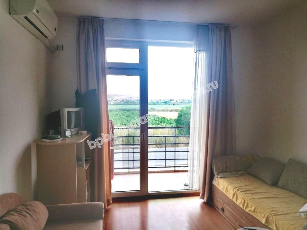 Дешевые меблированные студии на продажу в курорте Солнечный Берег