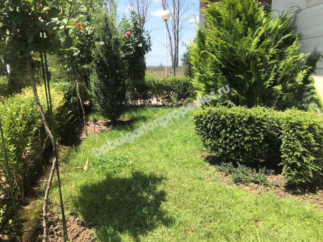 Новая двухкомнатная меблированная квартира в элитном комплексе на продажу в курорте Солнечный Берег