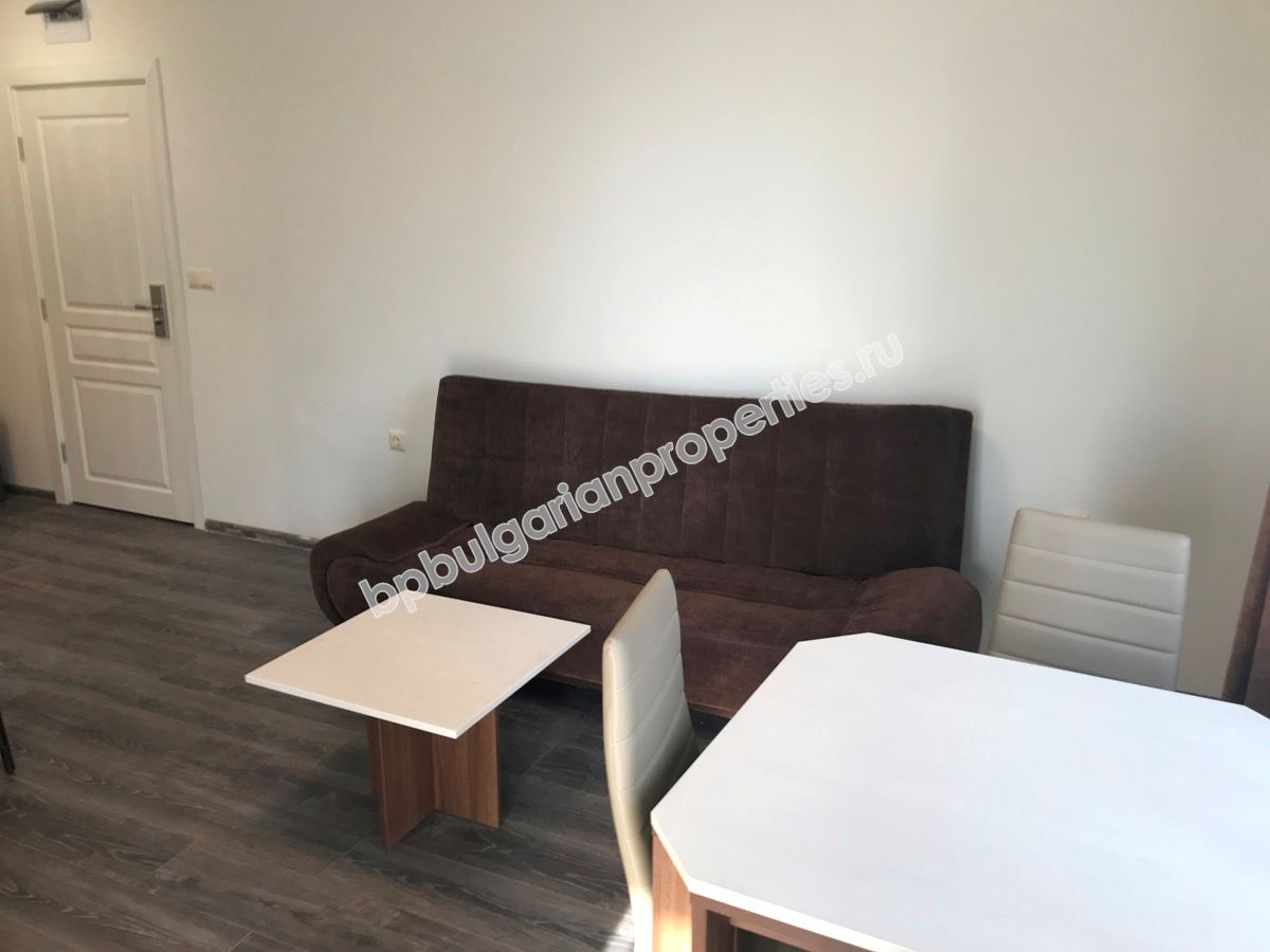 Новая двухкомнатная меблированная квартира в элитном комплексе на продажу в курорте Солнечный Берег