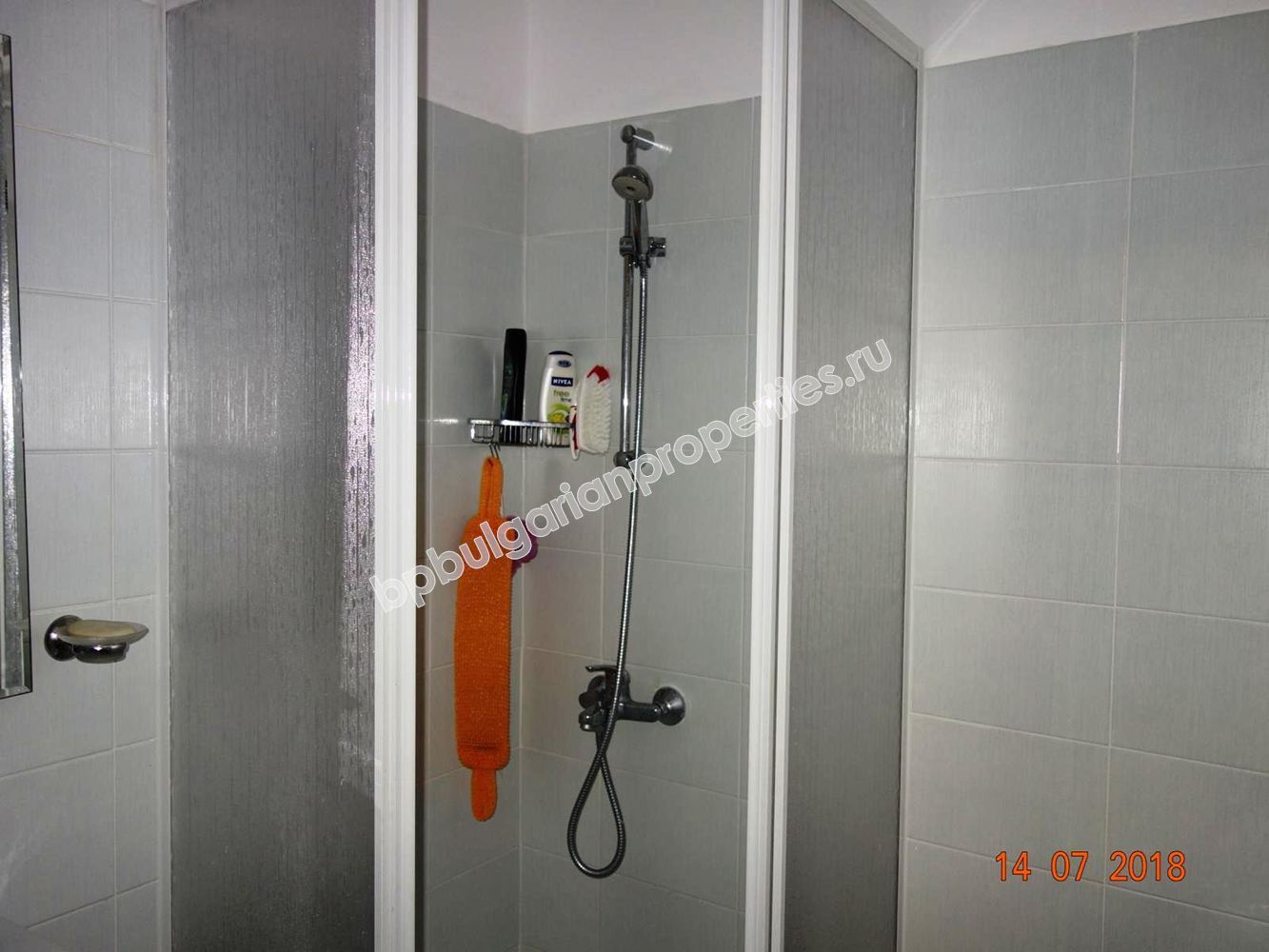 Трехкомнатная меблированная квартира на первой линии моря в городе Поморие