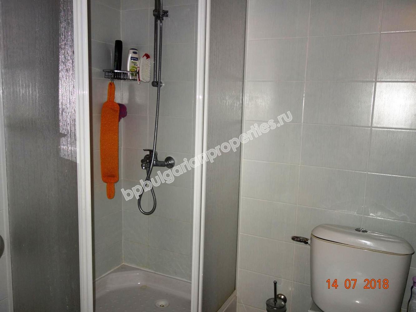 Трехкомнатная меблированная квартира на первой линии моря в городе Поморие