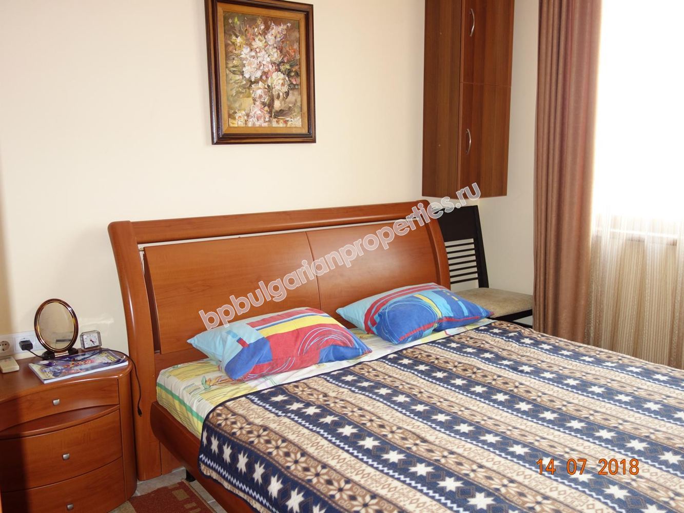 Трехкомнатная меблированная квартира на первой линии моря в городе Поморие