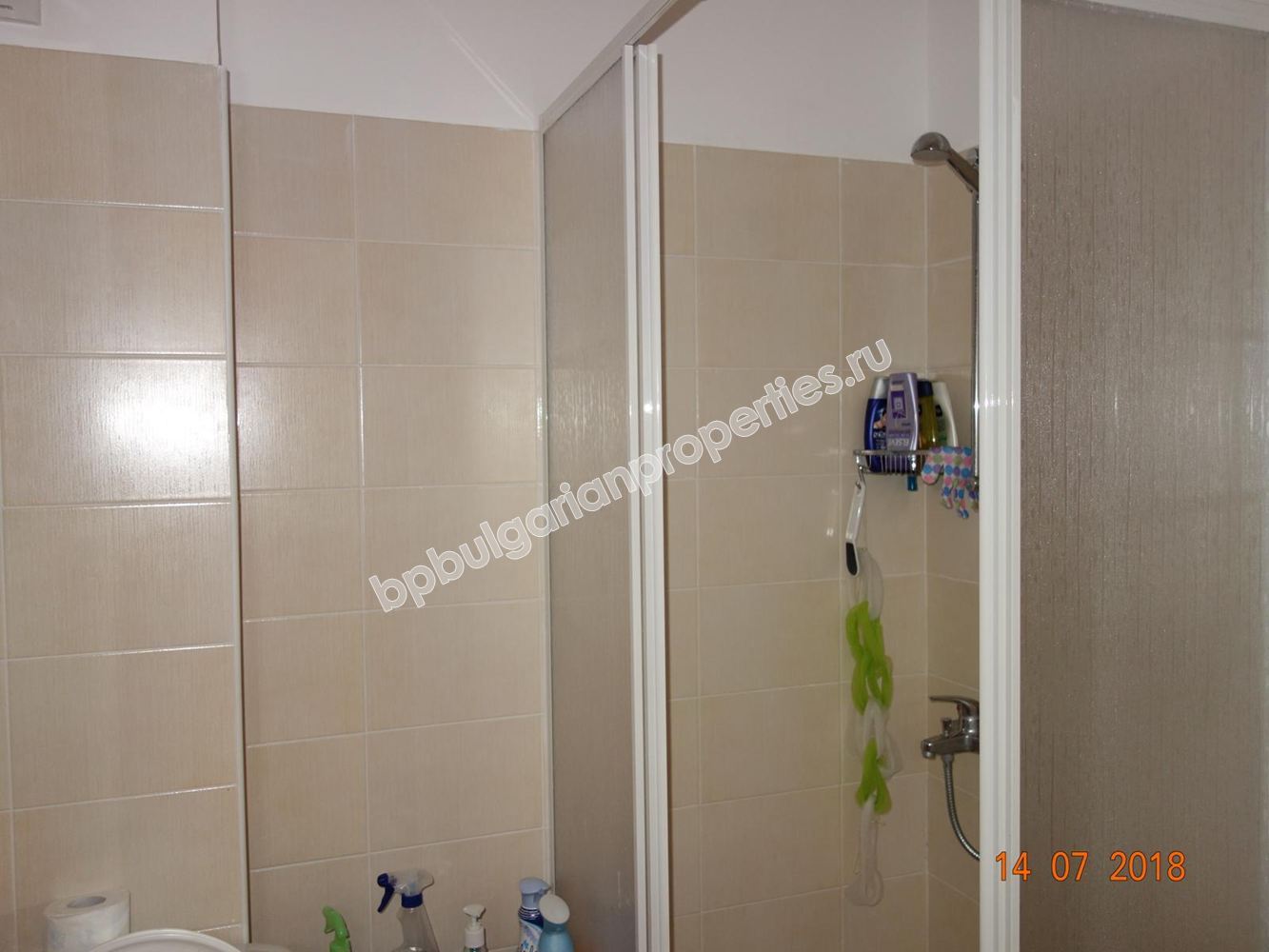 Трехкомнатная меблированная квартира на первой линии моря в городе Поморие