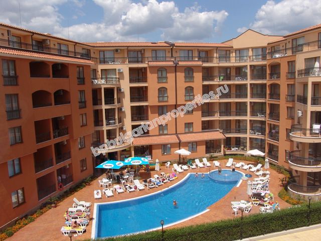 Меблированная просторная двухкомнатная квартира близко к пляжу на продажу в курорте Солнечный Берег