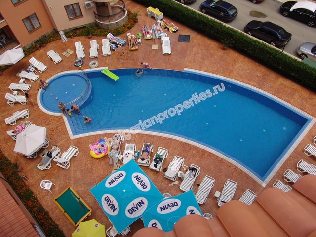 Меблированная просторная двухкомнатная квартира близко к пляжу на продажу в курорте Солнечный Берег