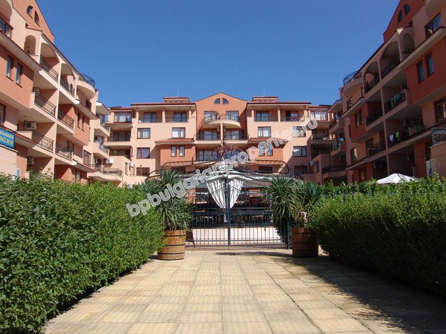 Меблированная просторная двухкомнатная квартира близко к пляжу на продажу в курорте Солнечный Берег