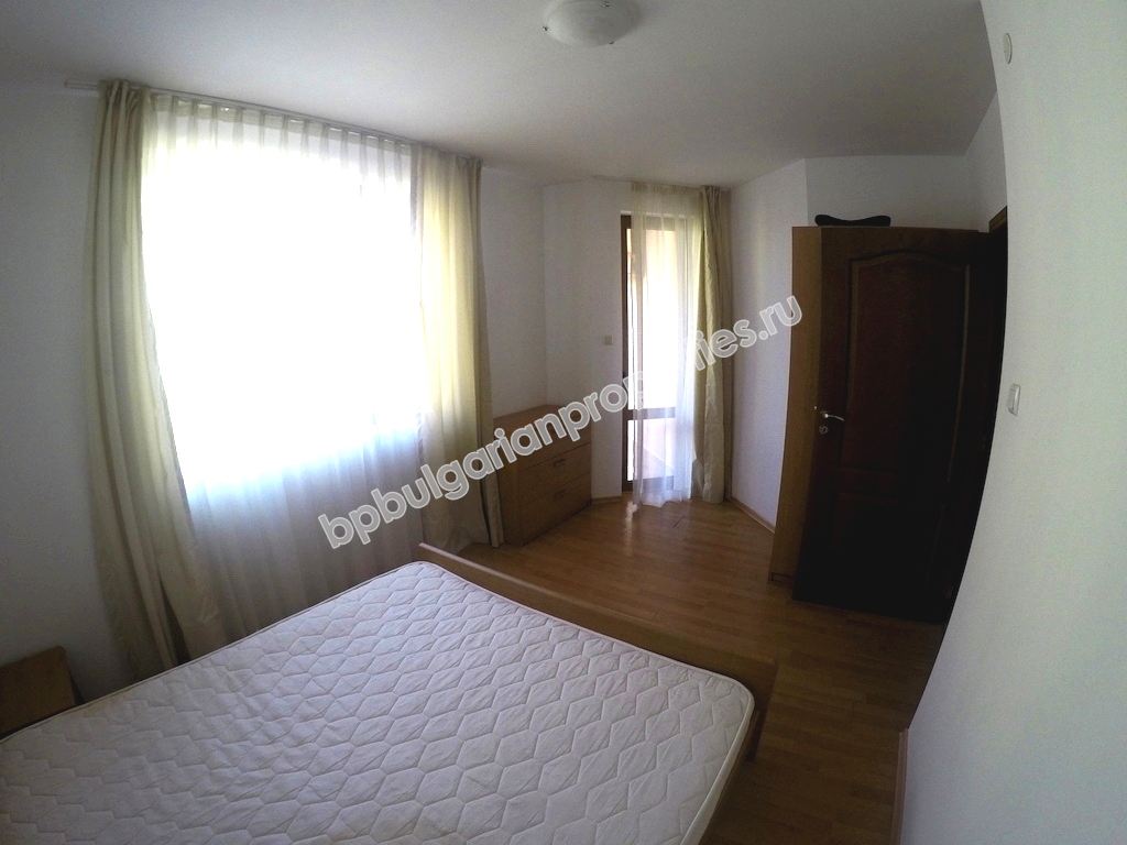 Меблированная просторная двухкомнатная квартира близко к пляжу на продажу в курорте Солнечный Берег