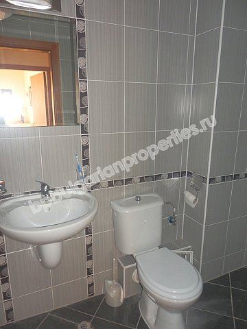 Меблированный апартамент с одной спальней близко к пляжу на продажу в Солнечном Берегу