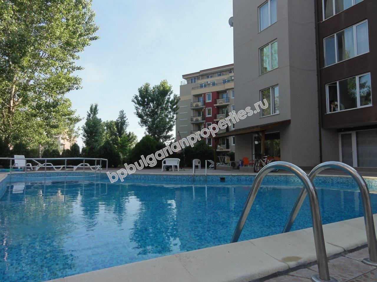 Меблированная большая студия близко к пляжу на продажу в курорте Солнечный Берег