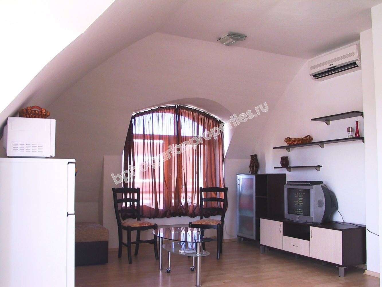 Меблированная большая студия близко к пляжу на продажу в курорте Солнечный Берег