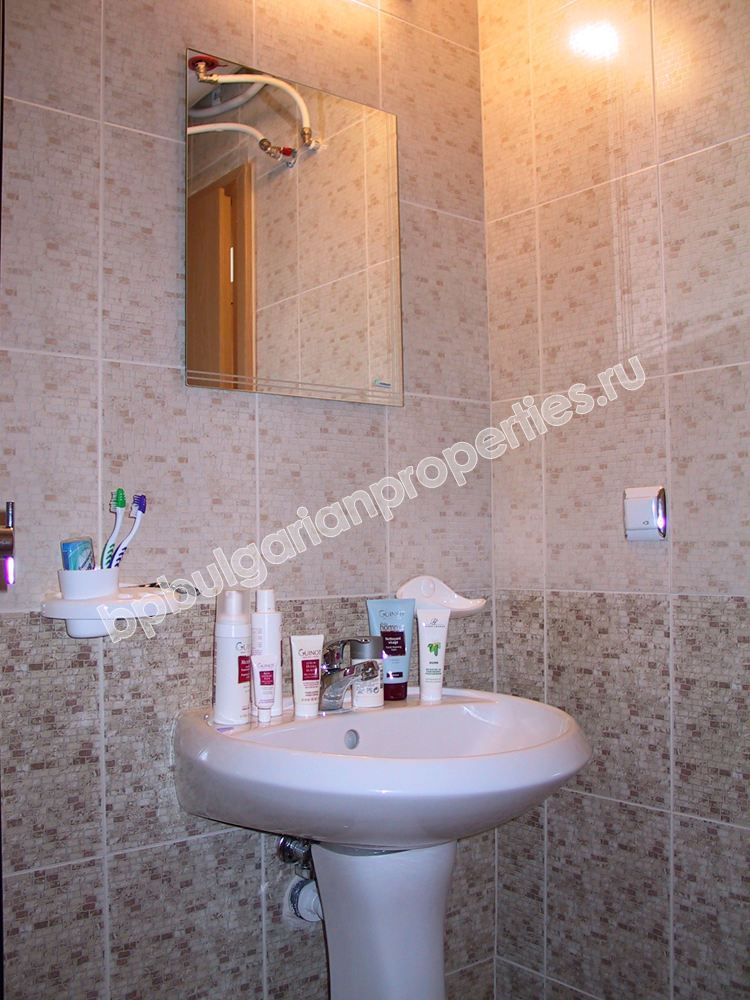 Меблированная большая студия близко к пляжу на продажу в курорте Солнечный Берег