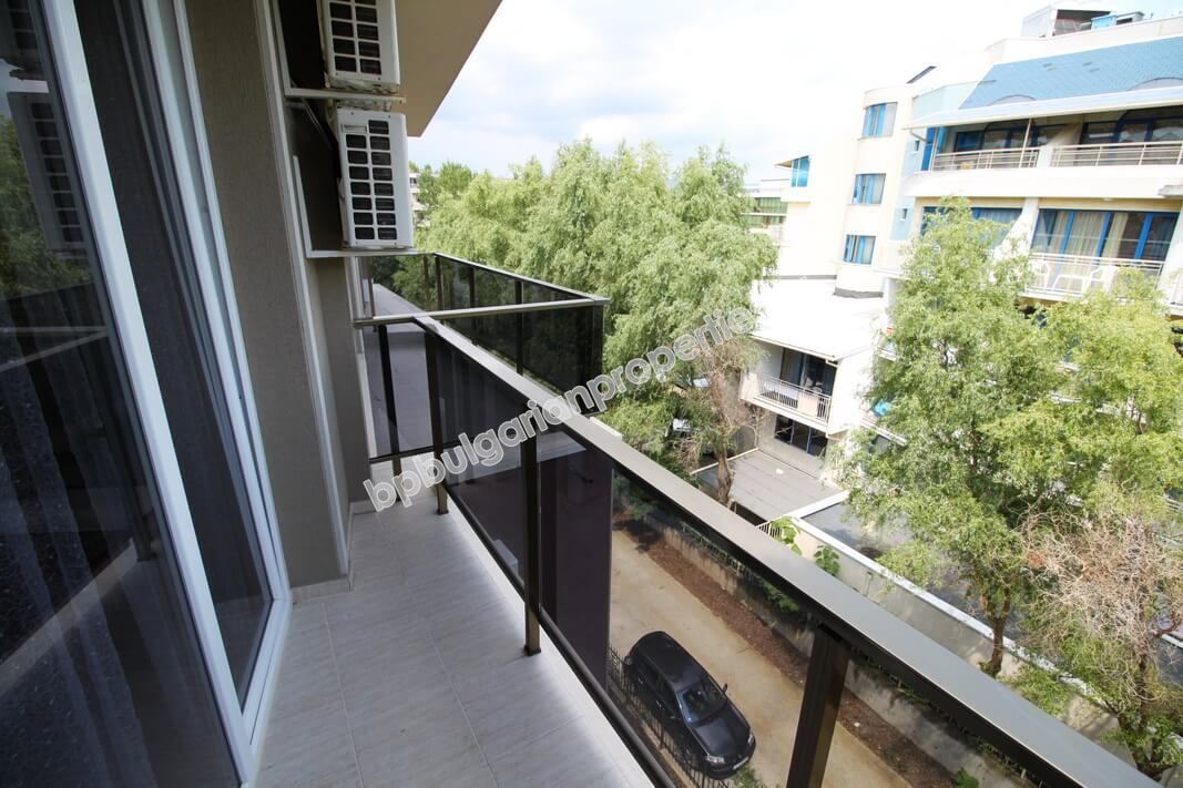 Новая меблированная студия на продажу близко к пляжу в курорте Солнечный Берег