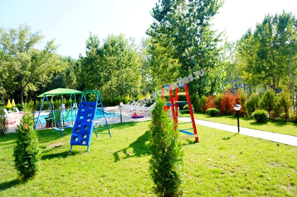 Новая меблированная студия на продажу близко к пляжу в курорте Солнечный Берег