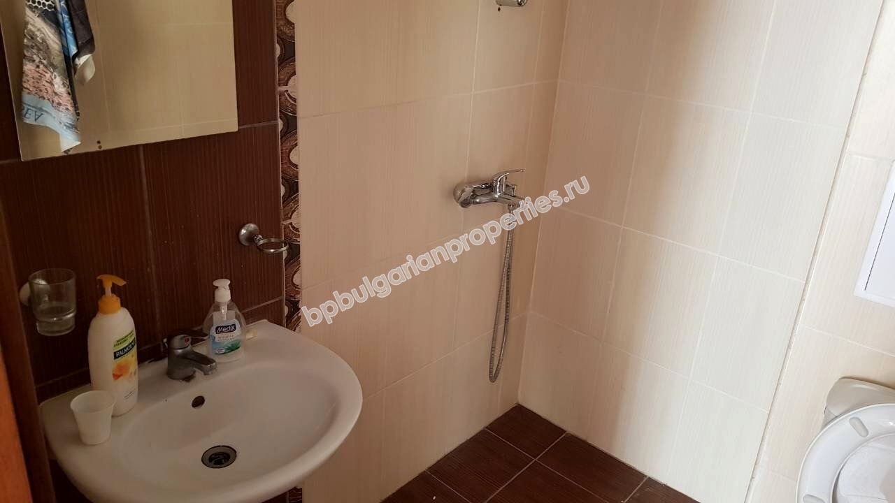 Меблированная студия на продажу близко к пляжу в курорте Равда