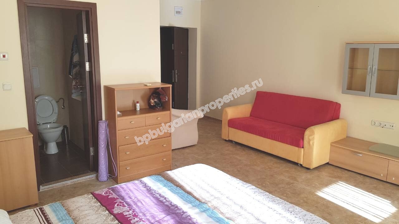 Меблированная студия на продажу близко к пляжу в курорте Равда