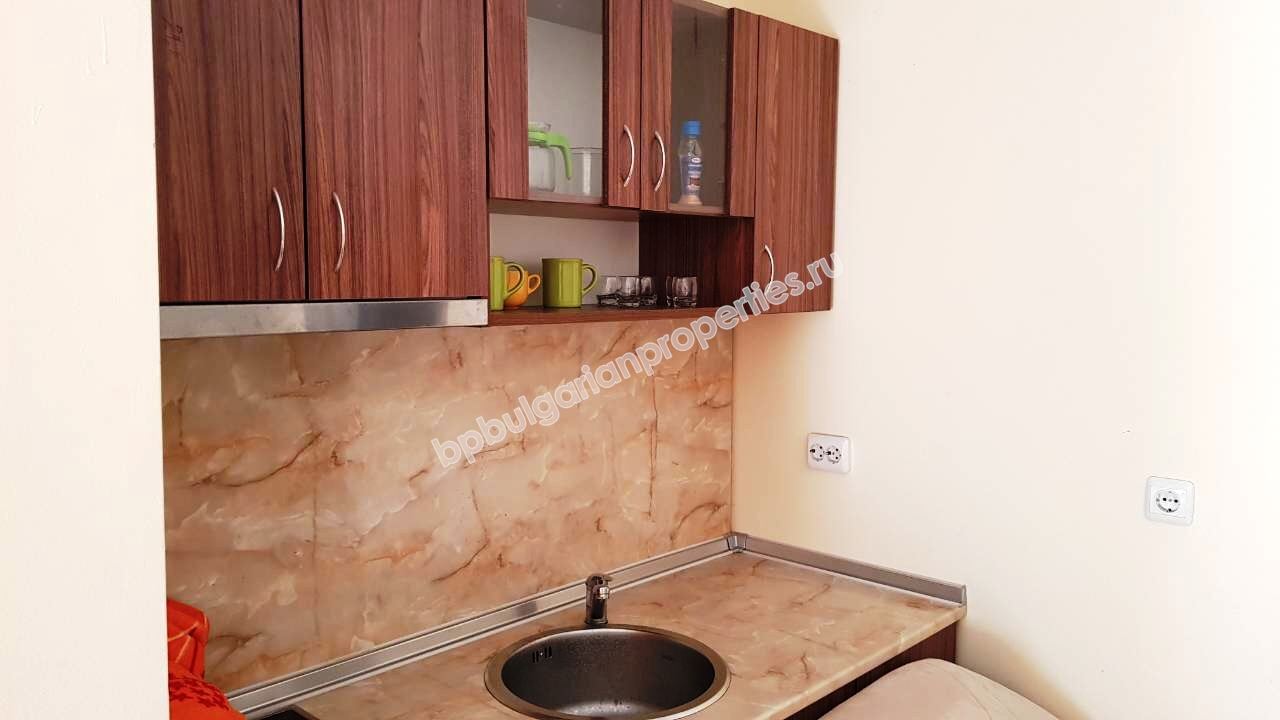 Меблированная студия на продажу близко к пляжу в курорте Равда