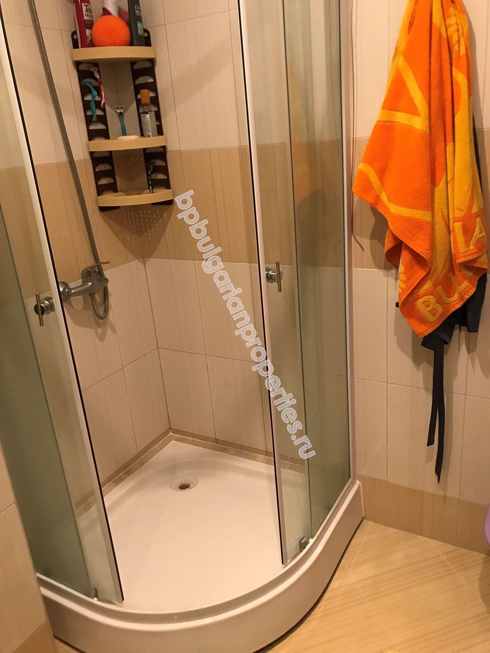 Выгодная меблированная квартира в закрытом комплексе близко от моря