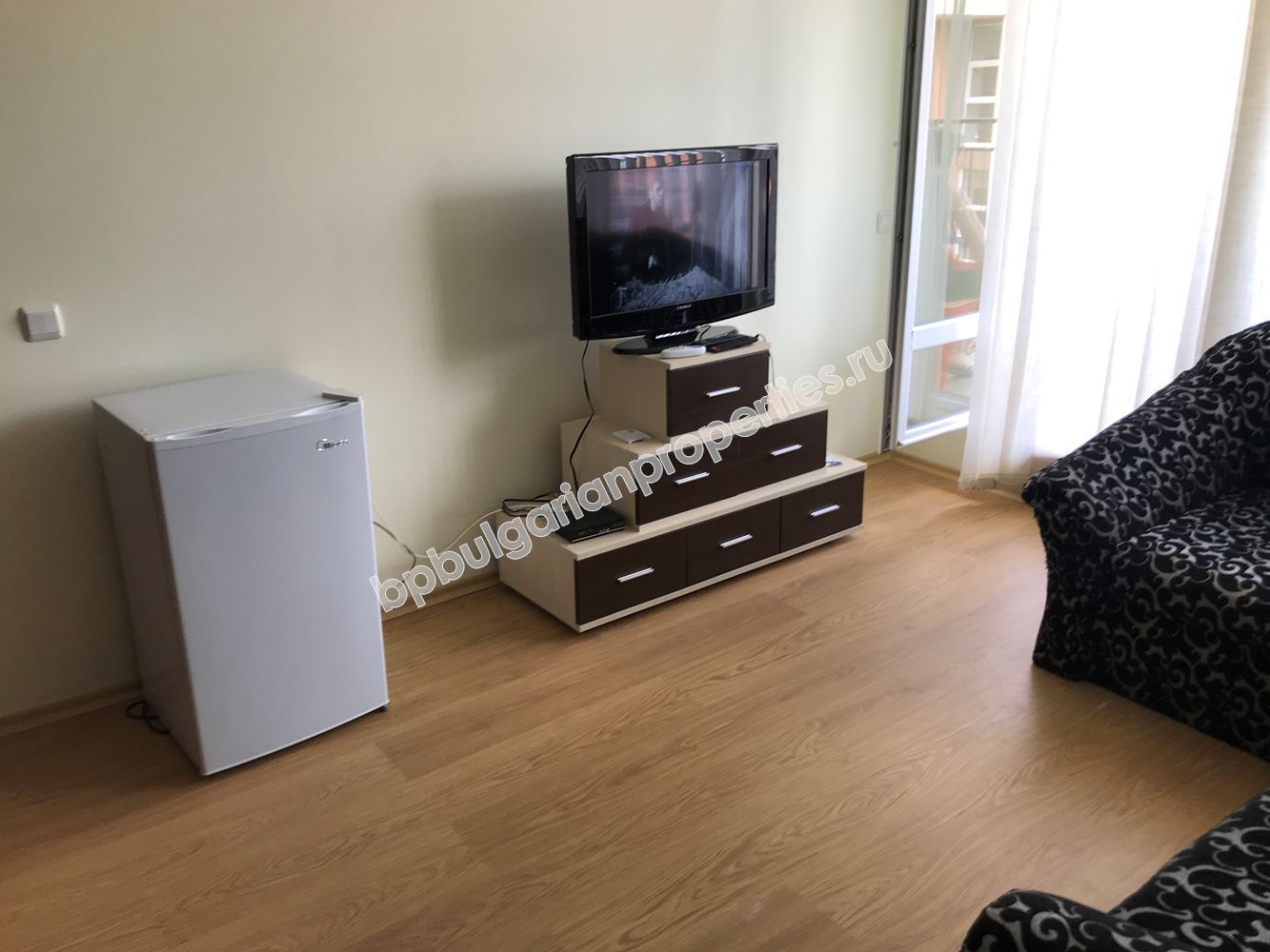 Выгодная меблированная квартира в закрытом комплексе близко от моря