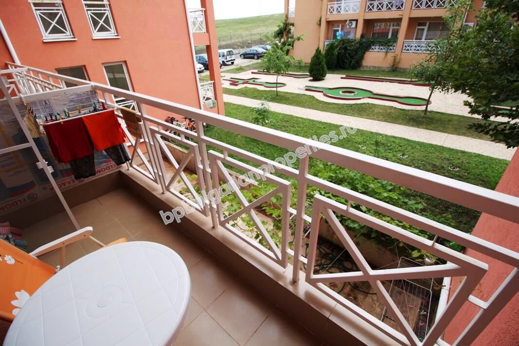 Меблированная студия экономичного класса на продажу в курорте Солнечный Берег