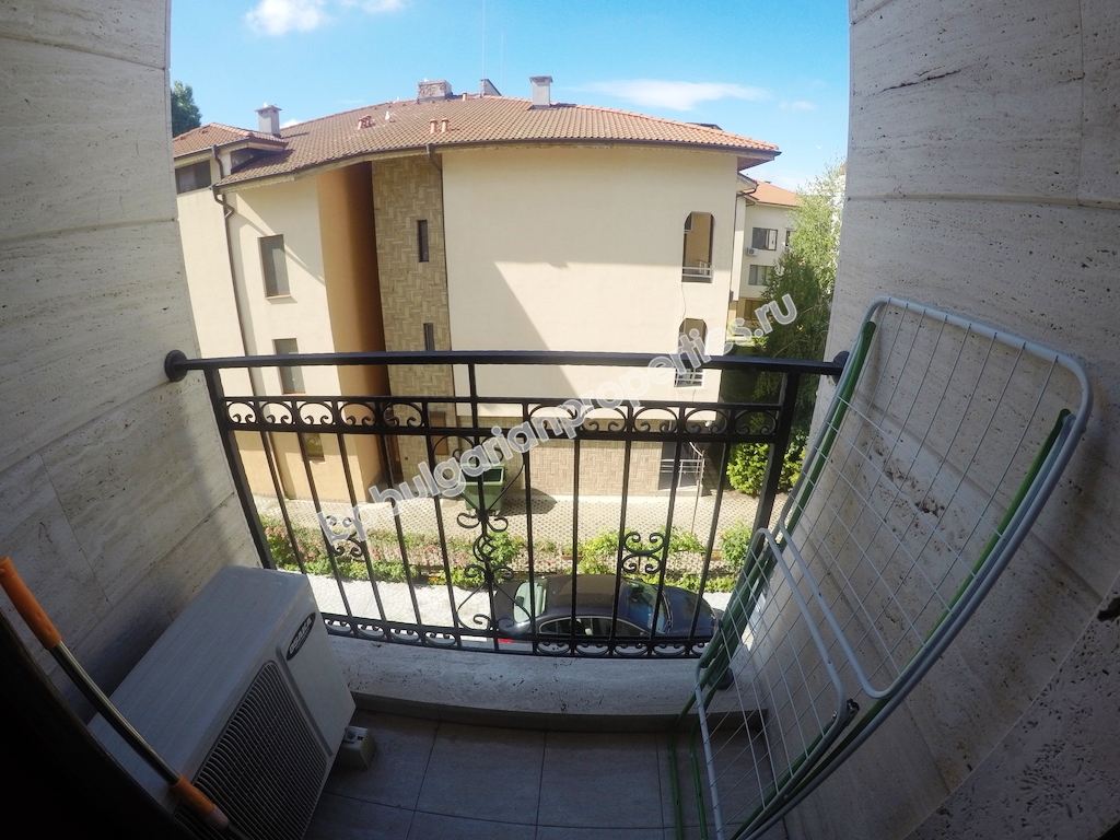 Меблированная двухкомнатная квартира на продажу в курорте Солнечный Берег