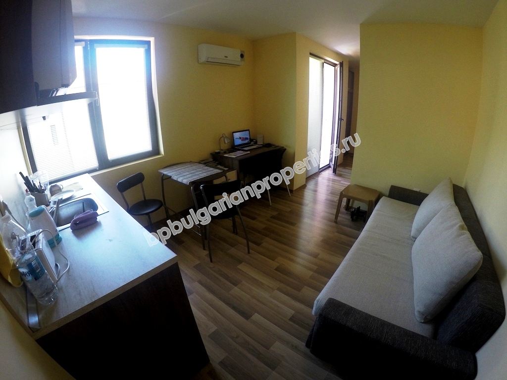 Меблированная двухкомнатная квартира на продажу в курорте Солнечный Берег