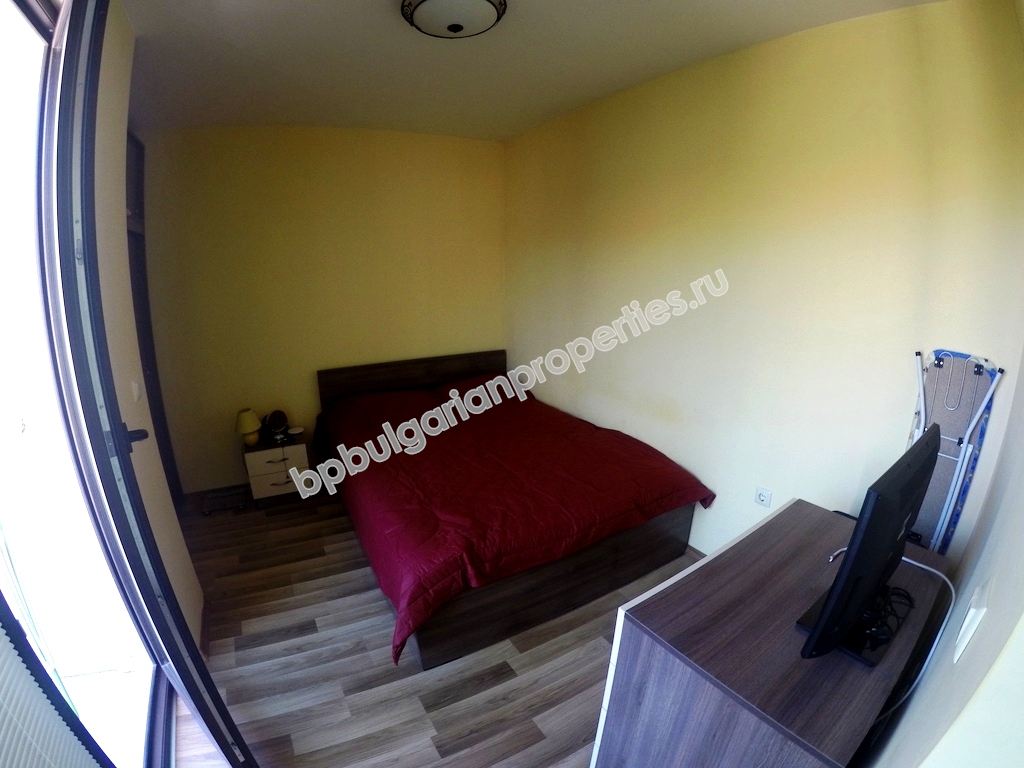 Меблированная двухкомнатная квартира на продажу в курорте Солнечный Берег