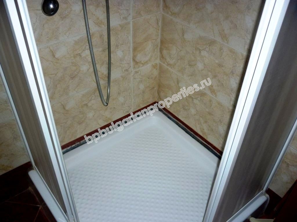 Двухкомнатная меблированная квартира с видом на море для продажи в курорте Святой Влас