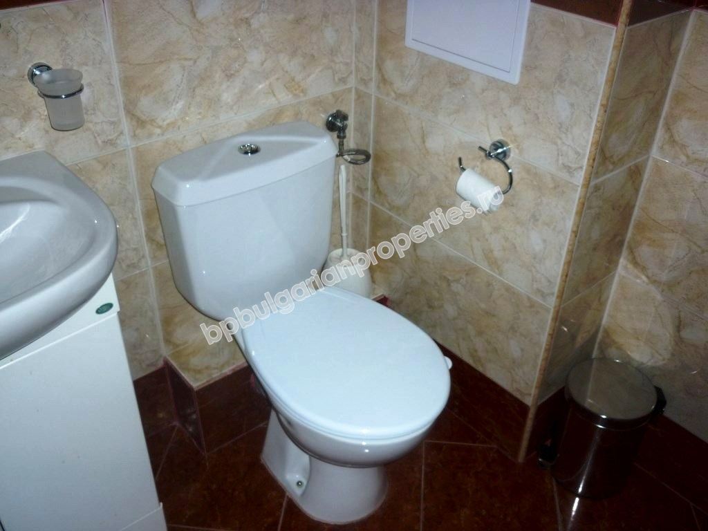 Двухкомнатная меблированная квартира с видом на море для продажи в курорте Святой Влас