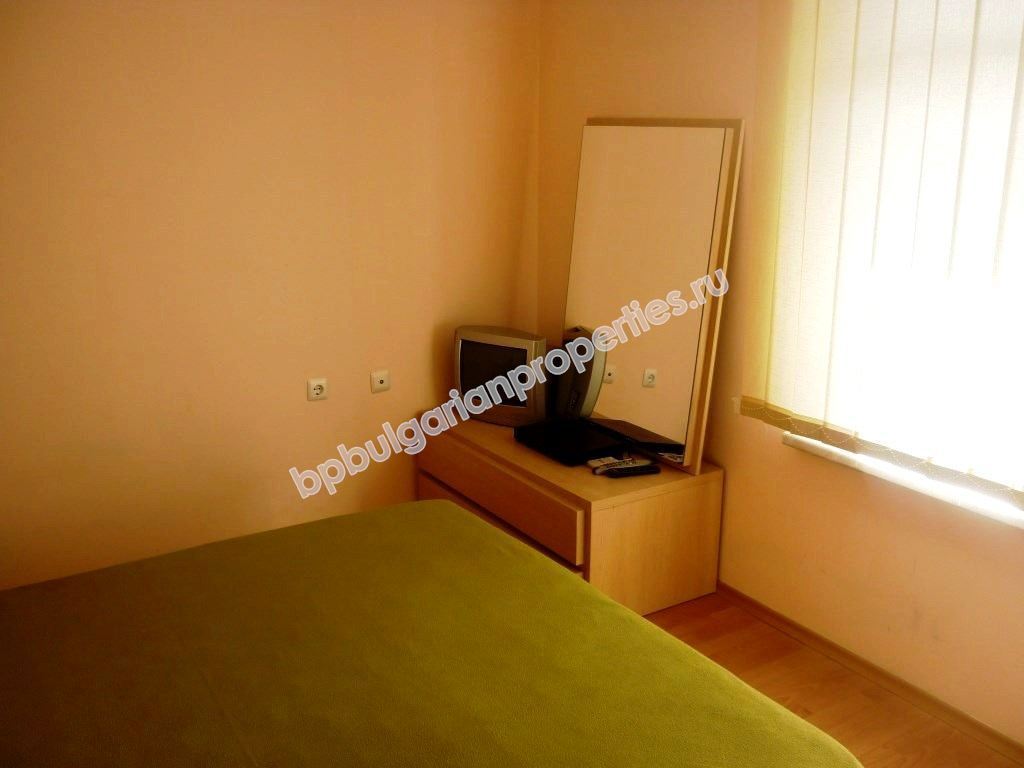 Двухкомнатная меблированная квартира с видом на море для продажи в курорте Святой Влас