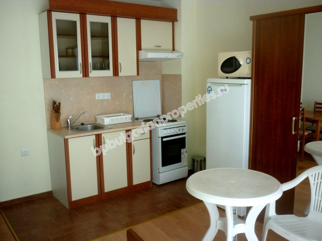 Меблированная студия с видом на море для продажи в курорте Святой Влас