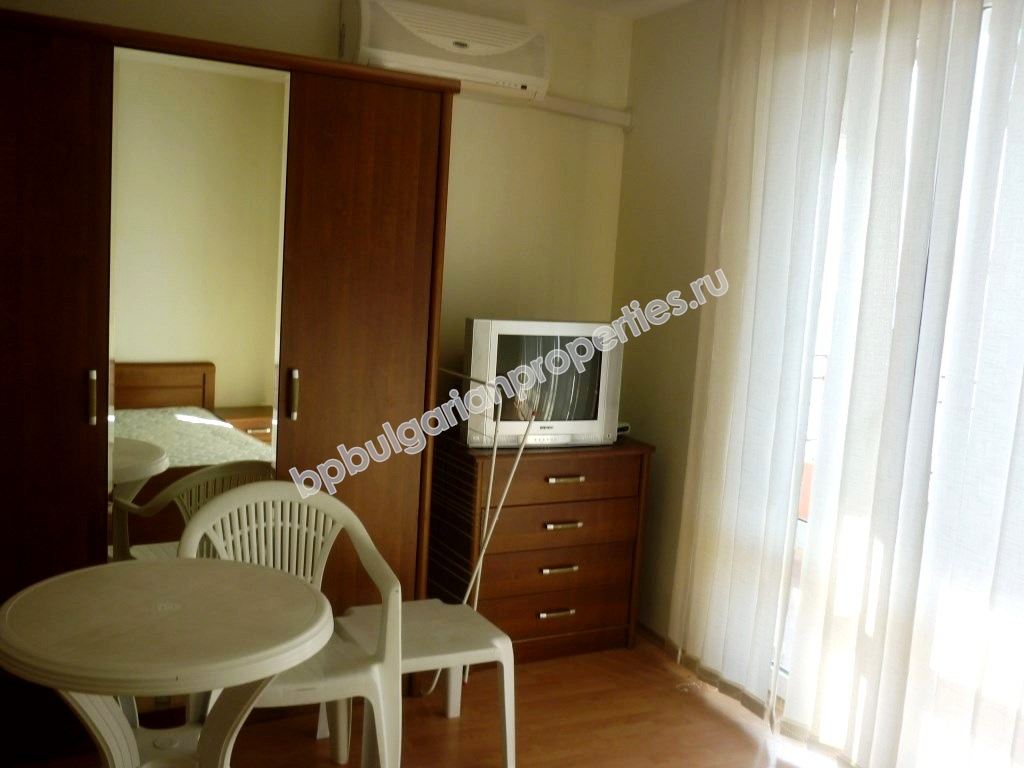 Меблированная студия с видом на море для продажи в курорте Святой Влас