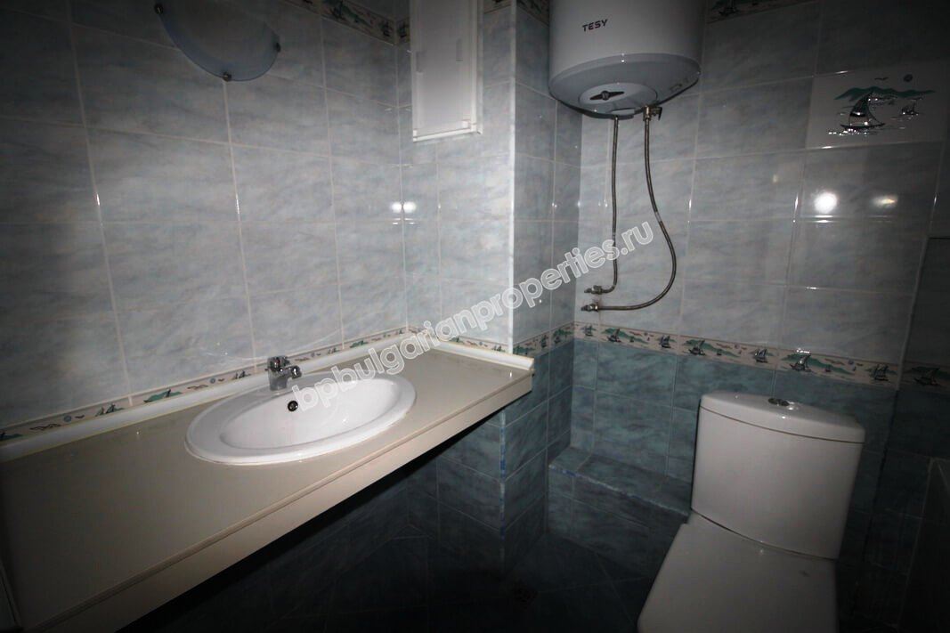 Просторная двухкомнатная квартира для продажи в городе Несебр