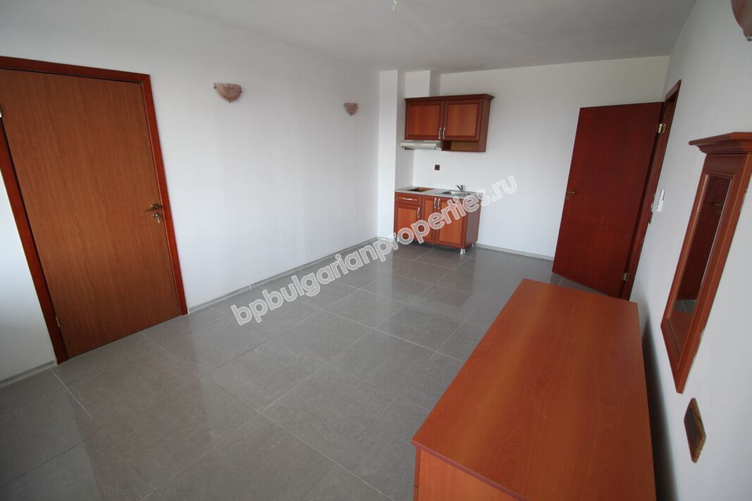 Просторная двухкомнатная квартира для продажи в городе Несебр