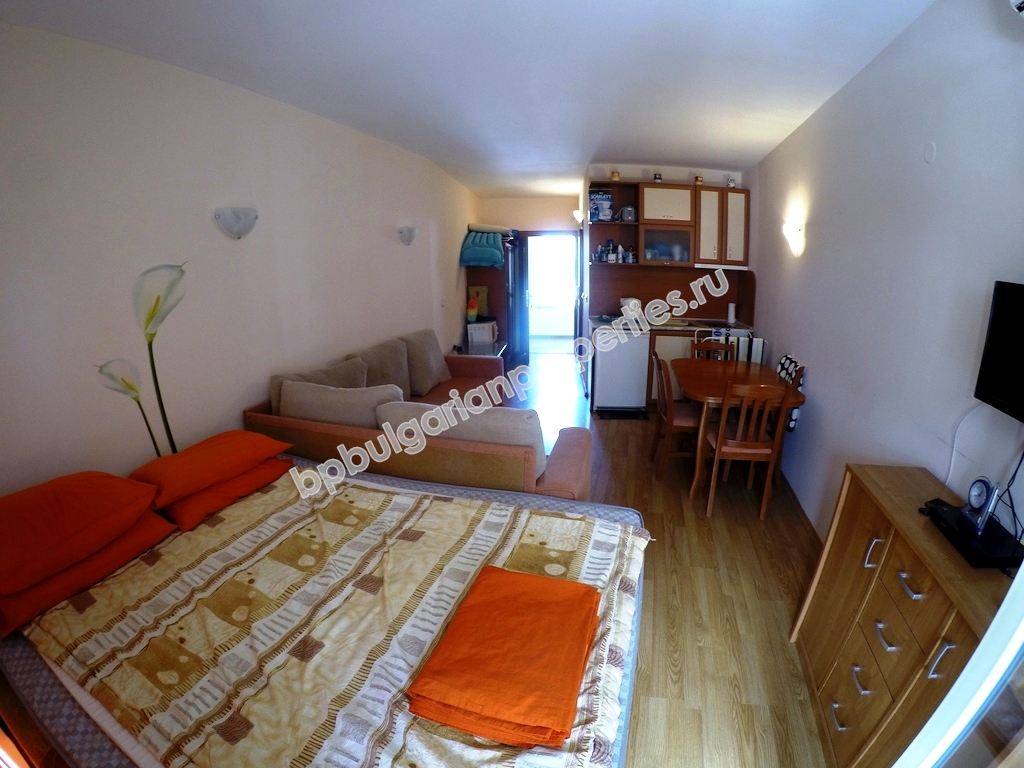 Меблированная студия на продажу в курорте Солнечный Берег