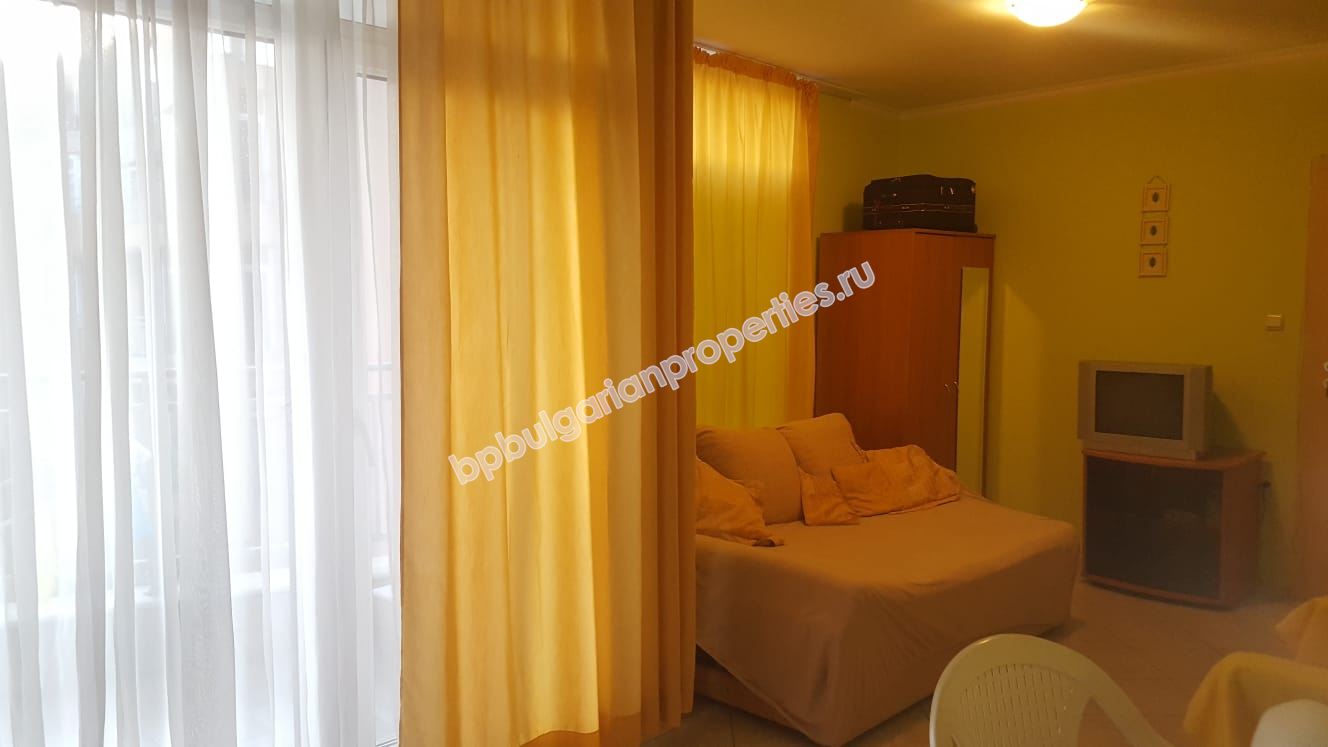 Меблированная студия близко к пляжу на продажу в курорте Солнечный Берег