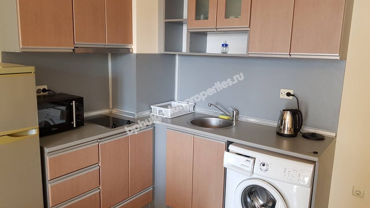 Меблированная трехкомнатная квартира близко к пляжу на продажу в курорте Равда