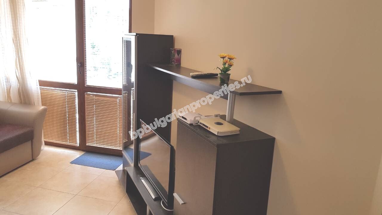 Меблированная трехкомнатная квартира близко к пляжу на продажу в курорте Равда