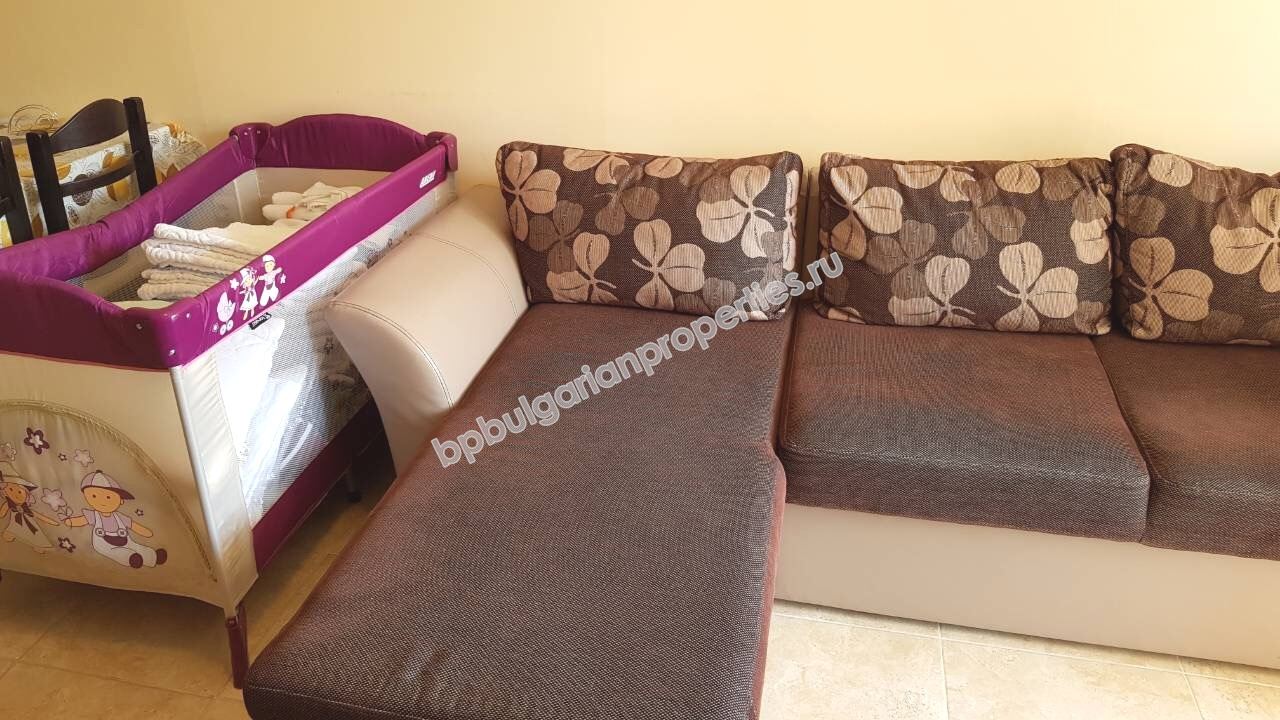 Меблированная трехкомнатная квартира близко к пляжу на продажу в курорте Равда