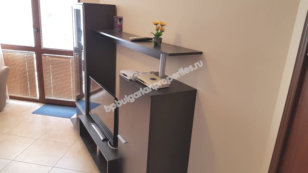 Меблированная трехкомнатная квартира близко к пляжу на продажу в курорте Равда