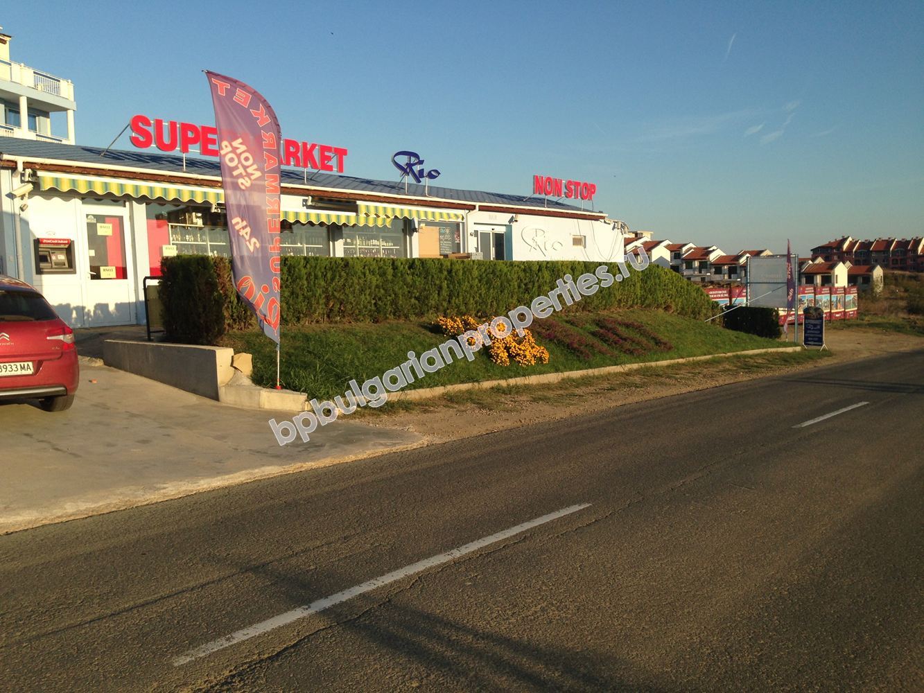 Двухкомнатная меблированная квартира в комплексе недалеко от Солнечного берега и пляжа