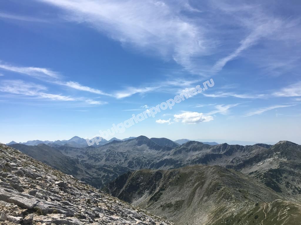 Просторная мебелированная студия на продажбу в горнолыжном курорте Банско