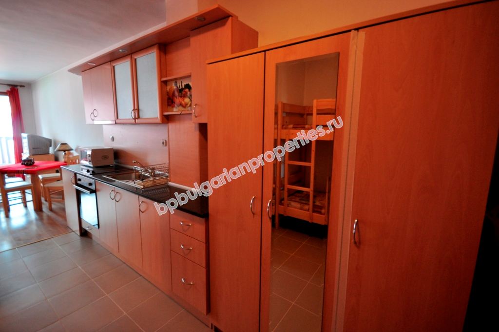 Просторная мебелированная студия на продажбу в горнолыжном курорте Банско